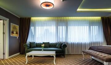 Фото номера Люкс с 1 спальней Отель Hotel Arpezos г. Кырджали 5