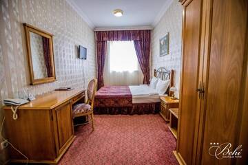 Фото номера Двухместный номер с 1 кроватью и балконом Отель Boutique Hotel Behi г. Кырджали 6